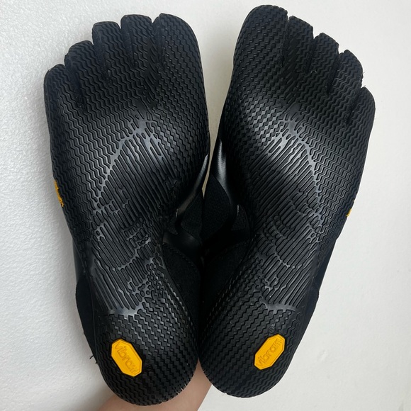 Vibram FiveFingers KSO EVO Shoe Mens EU 42 US 9.5-10 Minimalist Barefoot Black - Picture 3 of 7